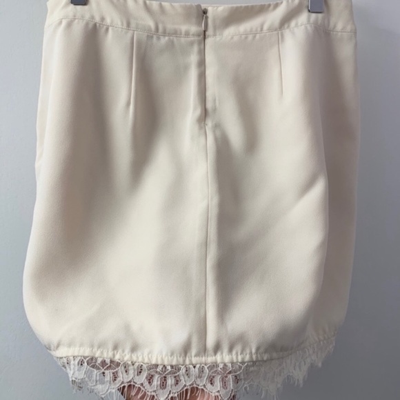 Forever 21 Mini Skirt Lace Trim Medium w/ Pockets! - Picture 7 of 12